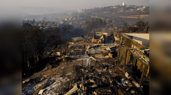 92 forest fires currently in Chile, deadliest in Valparaiso region