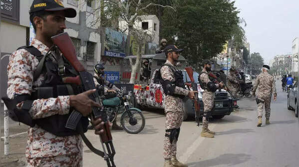 Afghanistan, Iran border closed