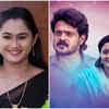 Article image for: Patharamattu tops the TRP charts, <i class="tbold">chempaneerpoovu</i> enters the top 5 spots