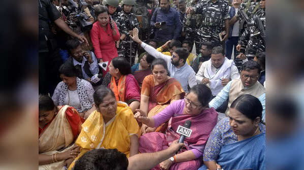 Bengal police stop BJP delegation to visit Sandeshkhali