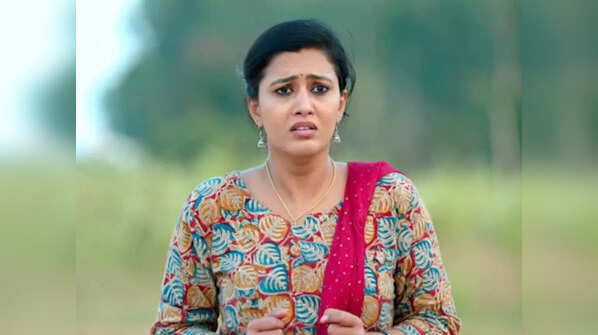 Neha Gowda as Girija