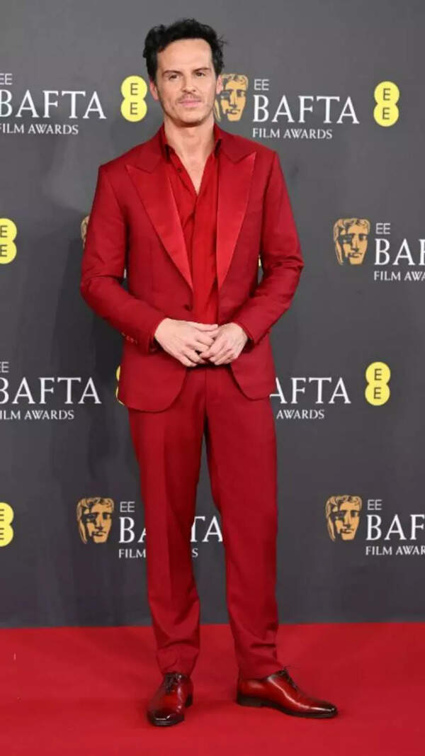 Andrew Scott Photos