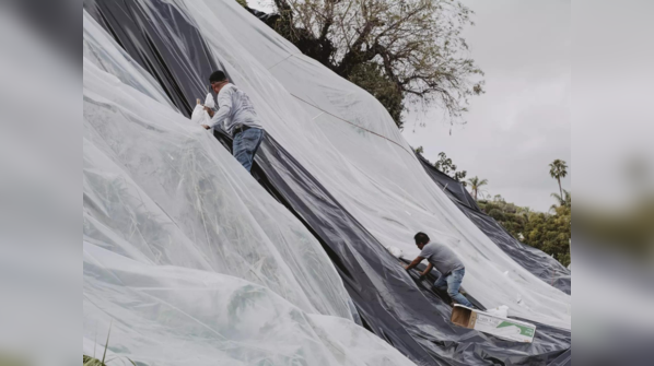 Residents prepare for flooding rain