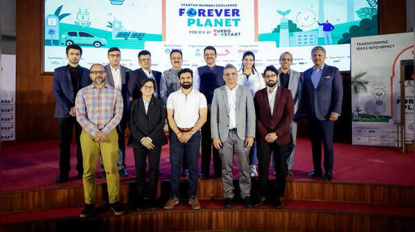 Mentors with the winners