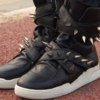 The loud metal spikes