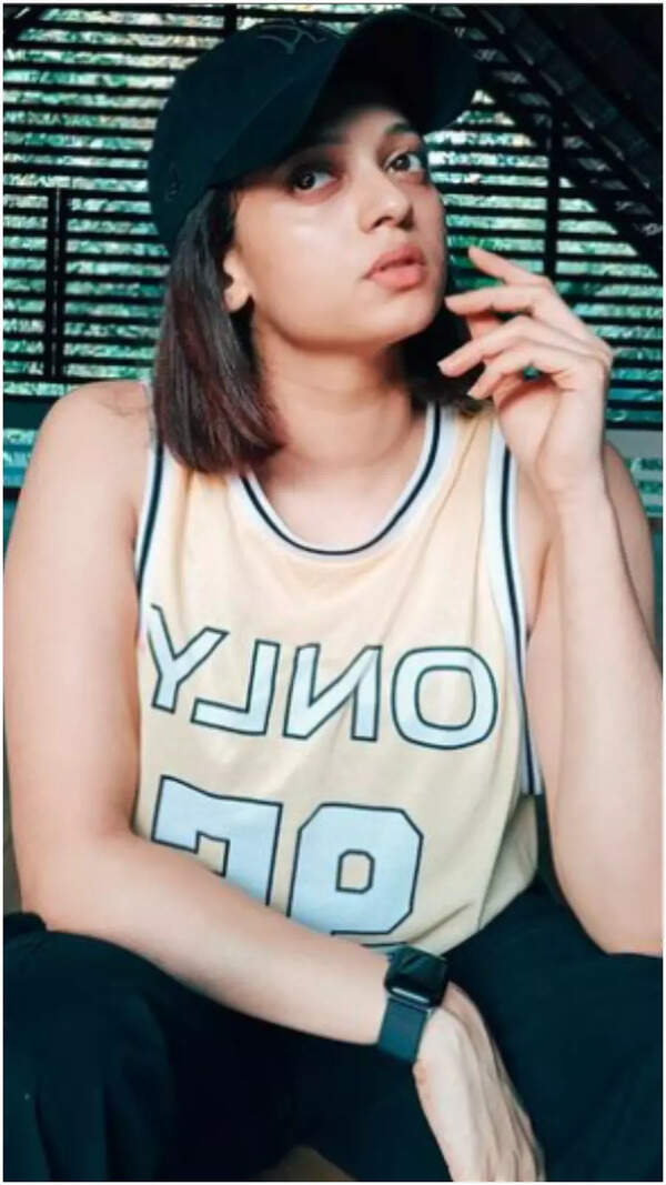 Neeta Pillai Photos