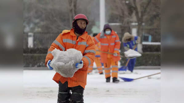 China's Hubei and Hunan may witness freezing rain or ice particles