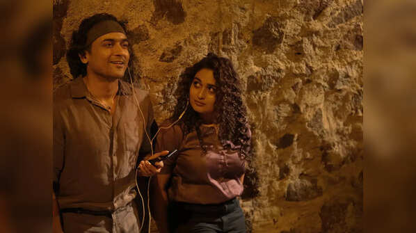 ‘Guitar Kambi Mele Nindru’ (Navarasa)