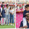 Kareena Kapoor and Saif Ali Khan made for a perfect picture as they posed with their family in Jamnagar