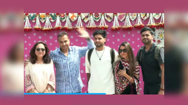 Anil Ambani with his family