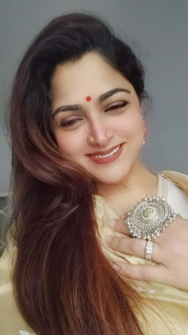 Kushboo Sundar Pictures