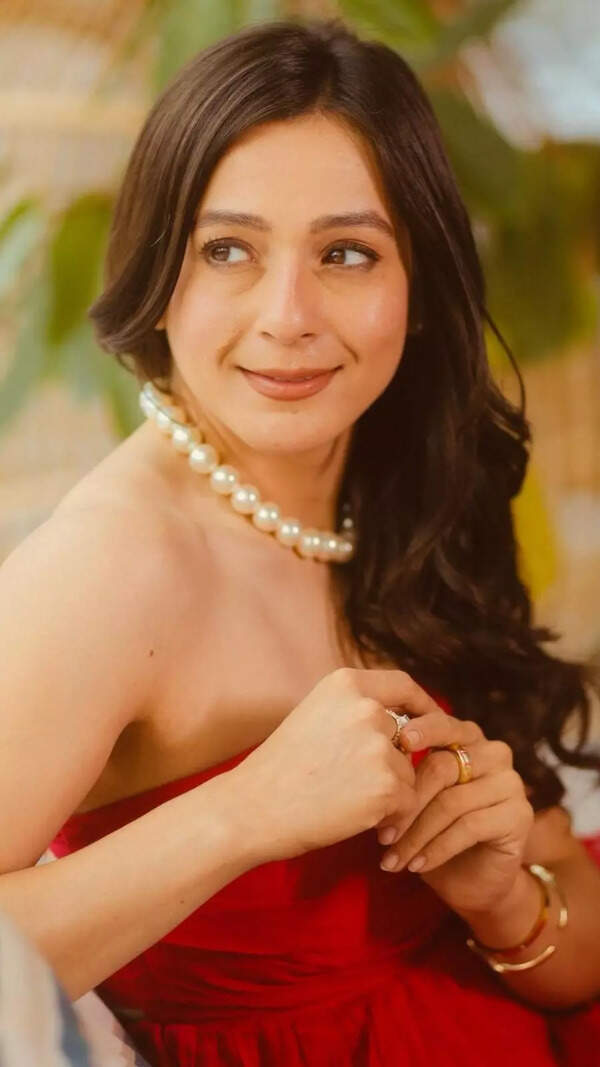 Priyal Gor Wallpapers