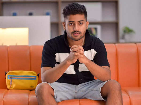 Junaiz VP Photos