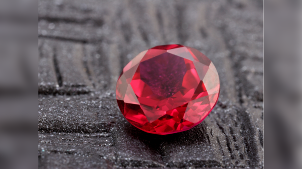 Testing the purity of gemstones