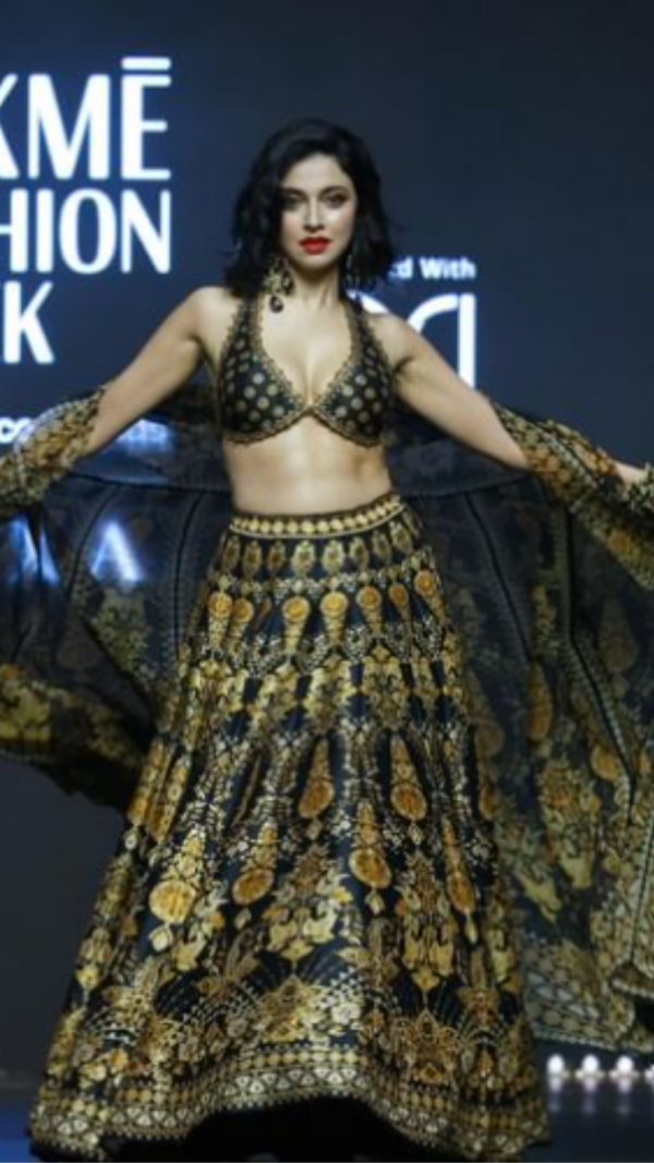Divya Khosla Kumar Stills
