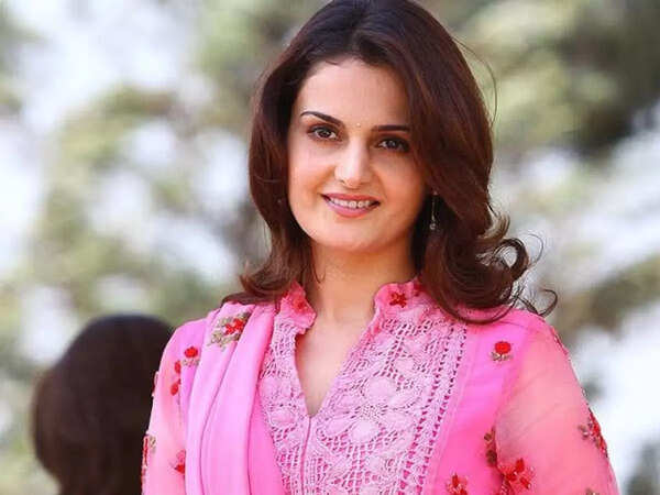 Monica Bedi Pictures