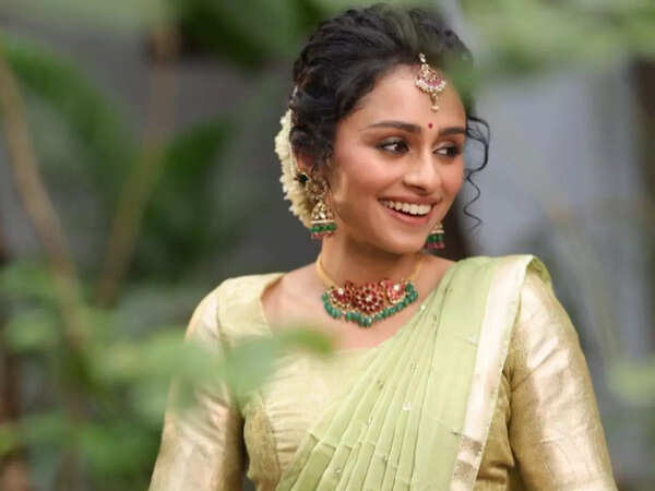 Pragathi Wallpapers