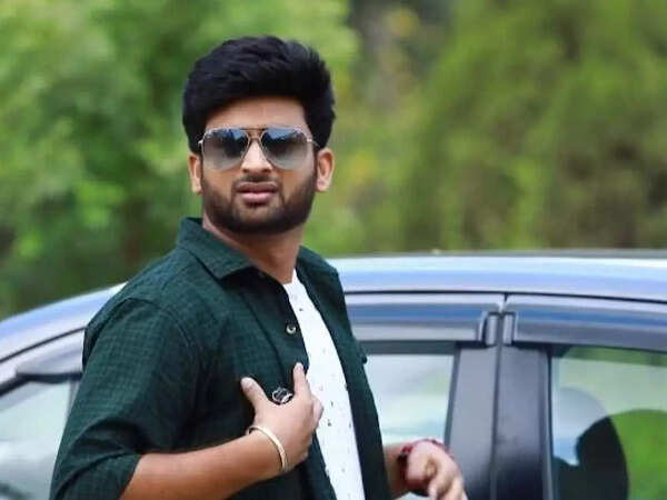 Vasanth Pictures
