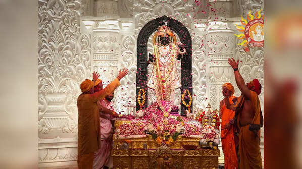 Ram Lalla plays his first Holi in Ayodhya temple