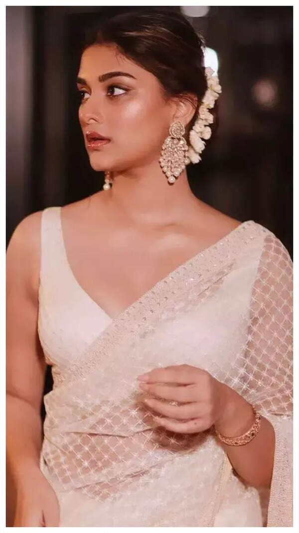 Saiee Manjrekar