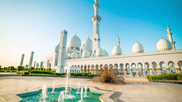Going on a solo trip to Abu Dhabi? Here are 5 must-enjoy activities