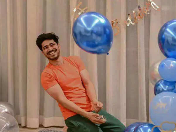 Azhar Stills