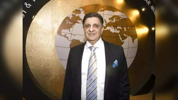 Cyrus Poonawalla