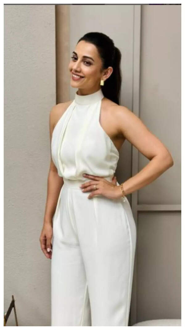 Esha Kansara Photos
