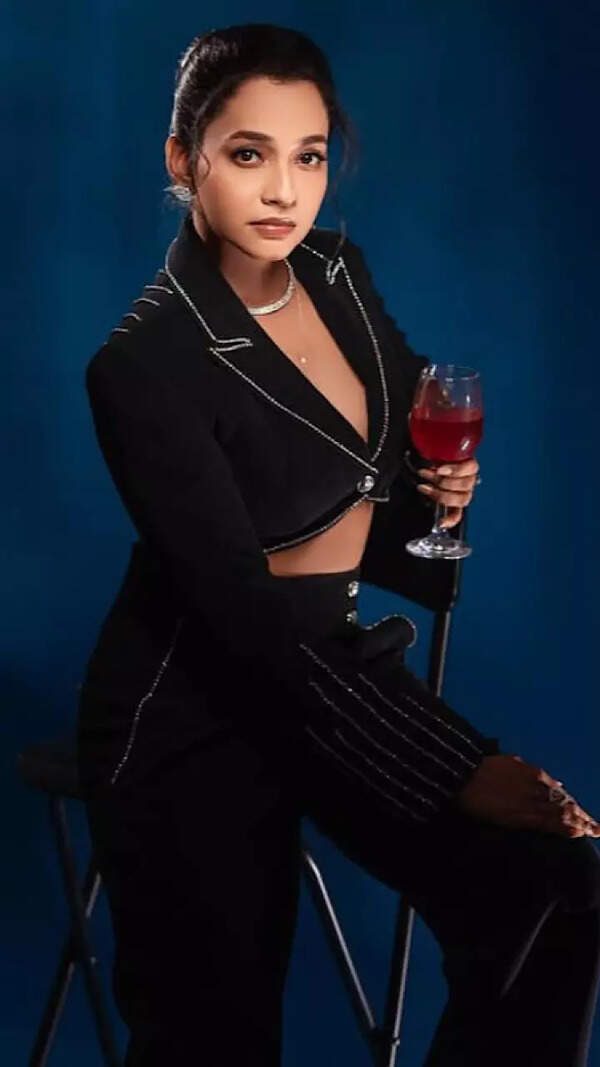 Abarnathi Stills
