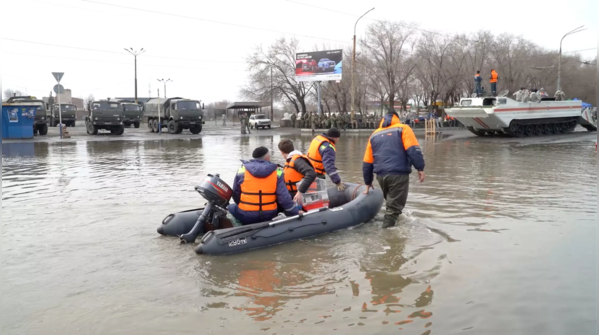 Ural river rises to over 10 metres