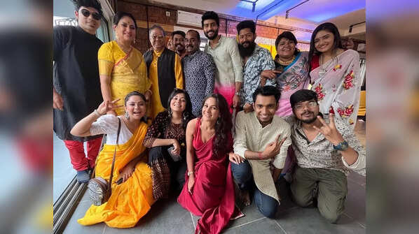 Love Biye Aajkal wraps up within a year of its run; Cast and crew draw the curtain on a happy note