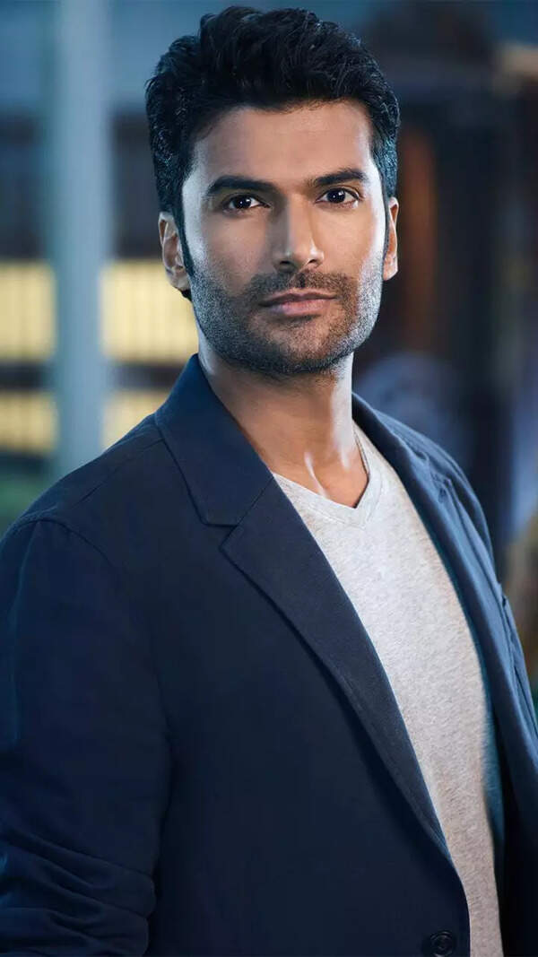 Sendhil Ramamurthy Images