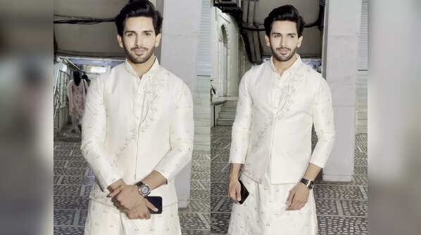 Yeh Rishta’s Shehzada Dhami looks excited