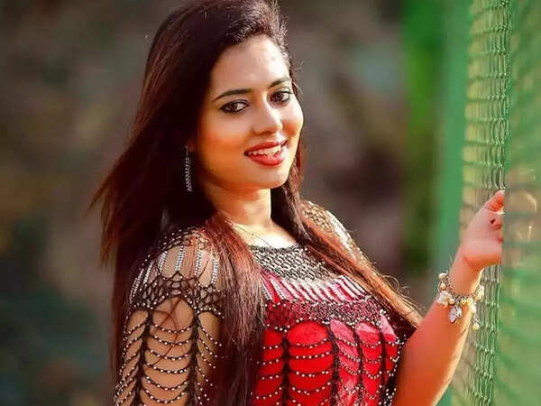Remya Panicker Wallpapers