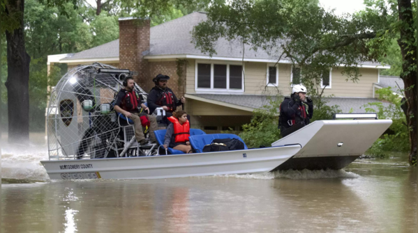 Flash flood warning and rising rivers