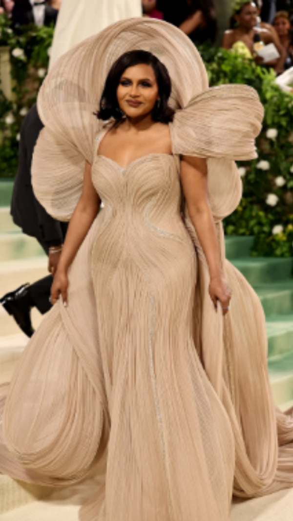 Mindy Kaling Photos