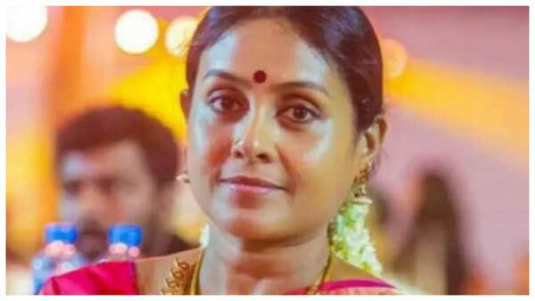 Saranya Ponvannan Photos
