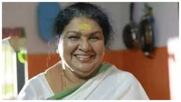 Kaviyoor Ponnamma Photos