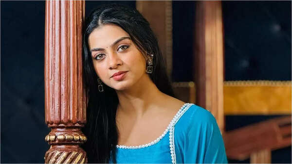 Garvita Sadhwani Images