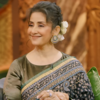 Manisha on doing <i class="tbold">romantic scenes</i> with a tape