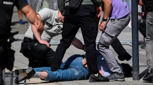 Fico targeted in close-range shooting