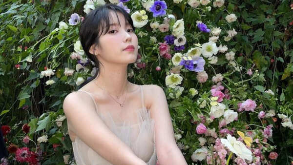 IU