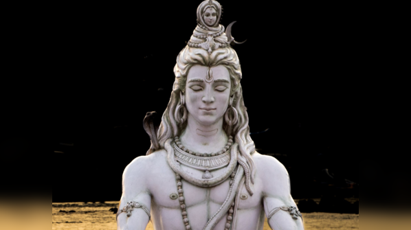 Meaning of ‘Sada Vasantam Hridaya Ravinde’