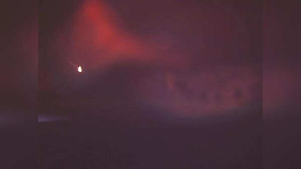 Red hues of the atmosphere