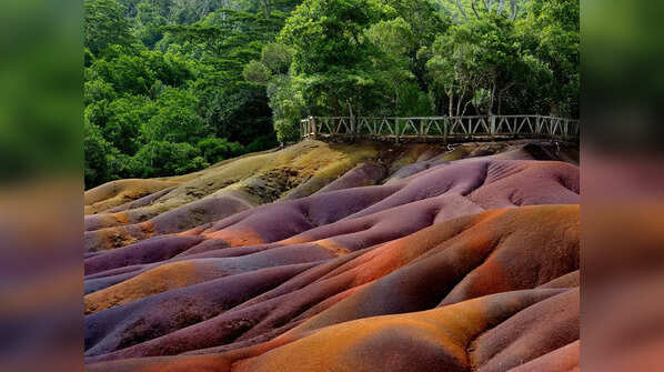 Seven Coloured Earths, Mauritius