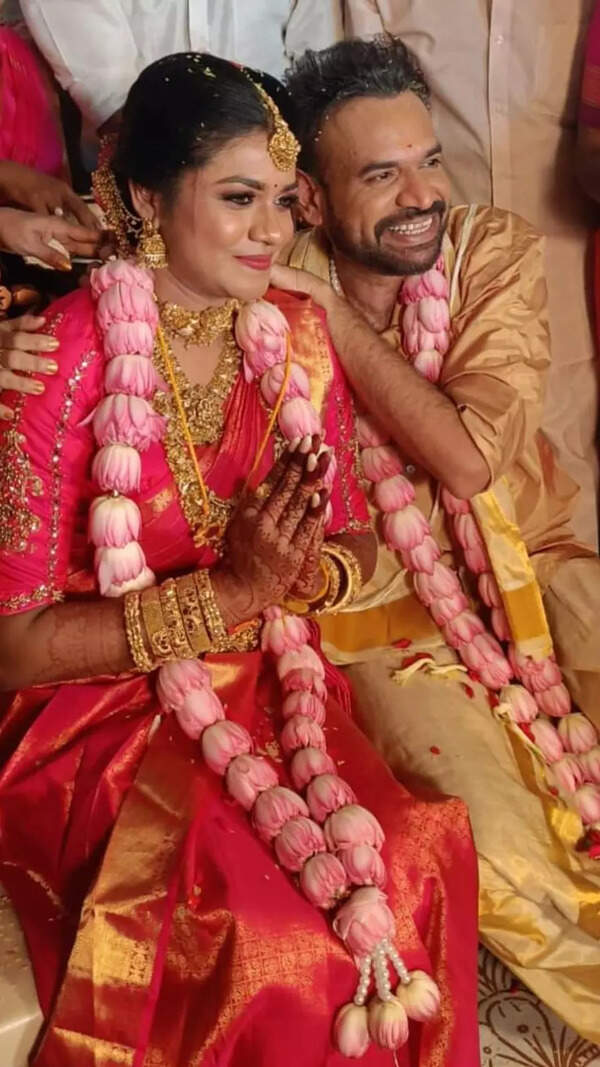 Premgi Amaren Photos