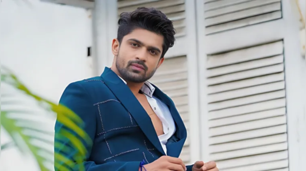 Abhishek Kumar saving money for future