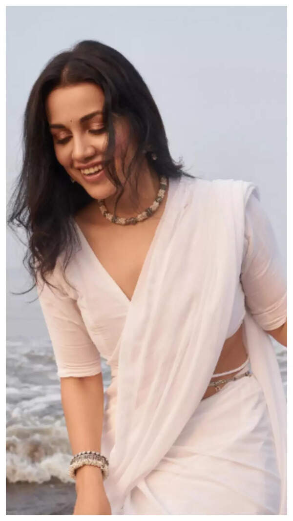 Esha Kansara