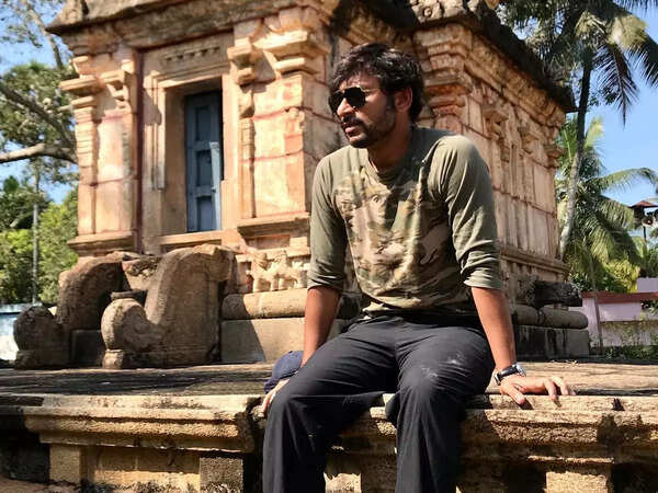 RJ Balaji Photos