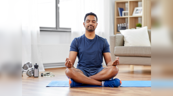 Lotus pose (Padmasana)